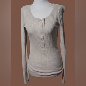NWOT Y2K Aeropostale Ribbed Long Sleeve Cream Button Down  Henley Sweater, Large